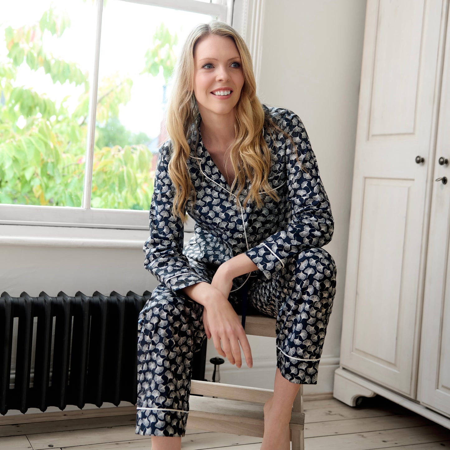 Classic Pyjama In Organic Cotton Lawn - Gingko (Navy)